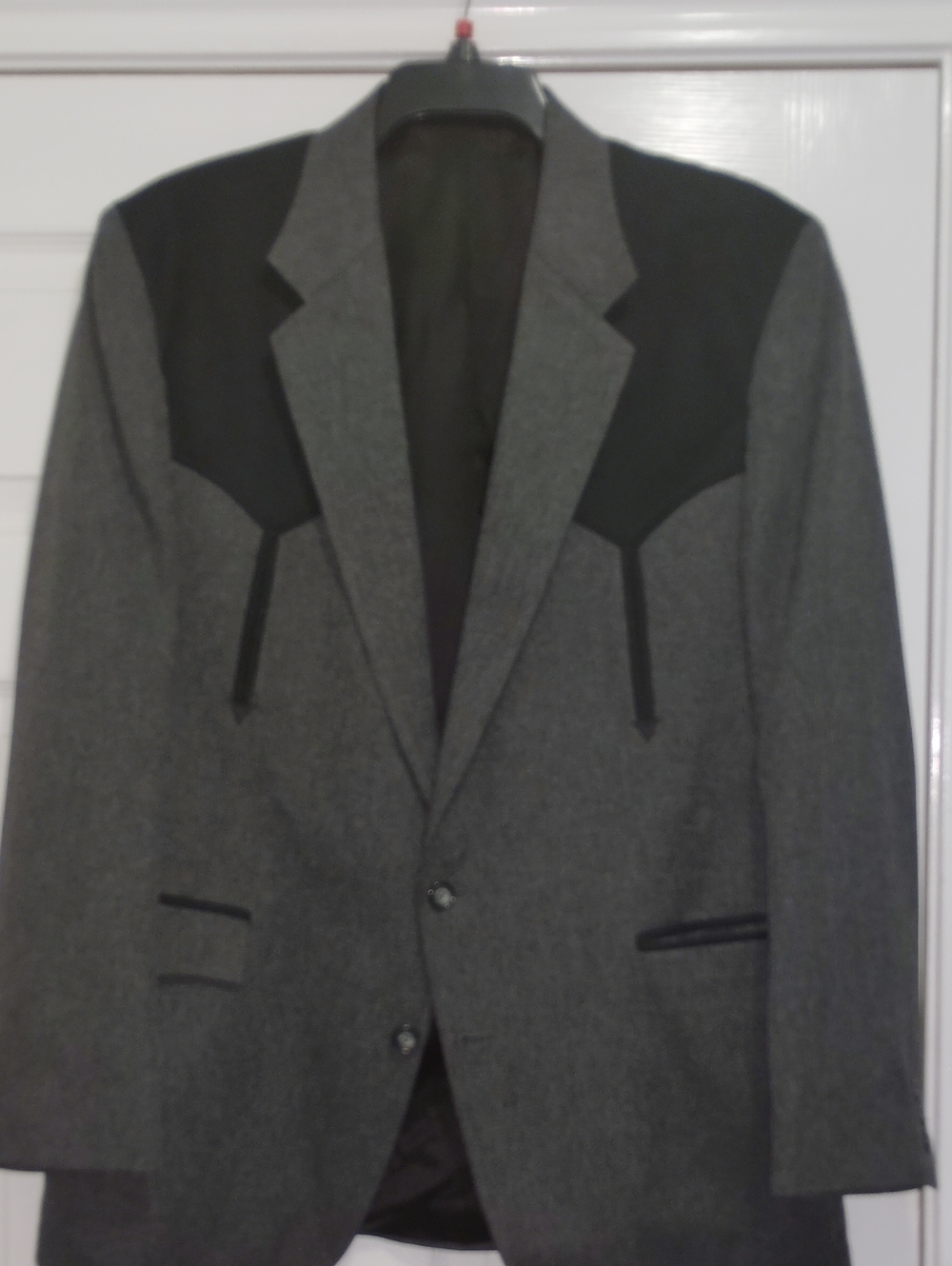 Circle S Men's Gray Blazer with Black Shoulder Yoke